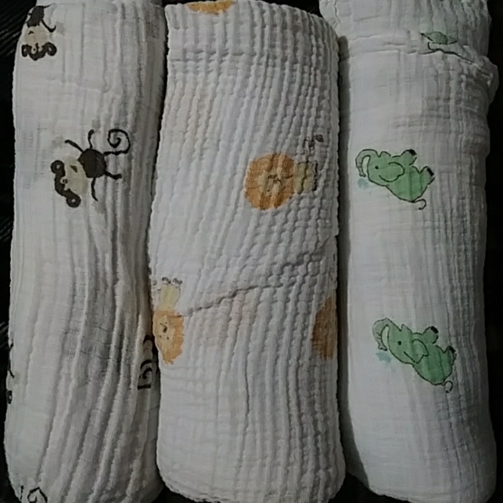 Bundle 3 Muslin Swaddle Blankets